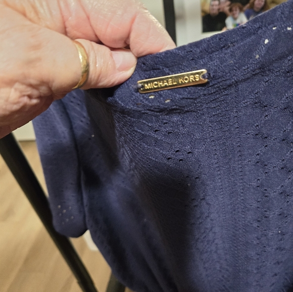 Michael Kors Womens Navy Blue Short Sleeve Shirt Smocked Waist Blouse Top Size M - Picture 8 of 8